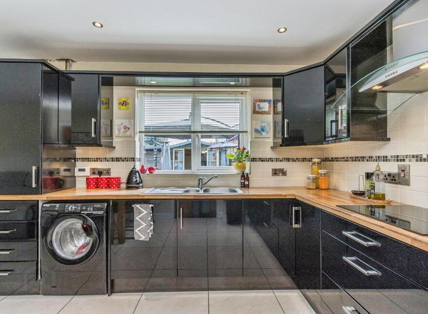 2 Causeway Lodge, Lisburn, BT28 2BZ