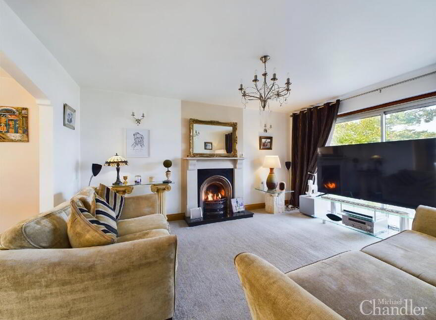2 Castle Court, Lead Hill, Belfast, BT6 9PY