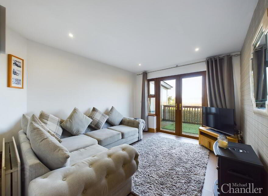 2 Castle Court, Lead Hill, Belfast, BT6 9PY