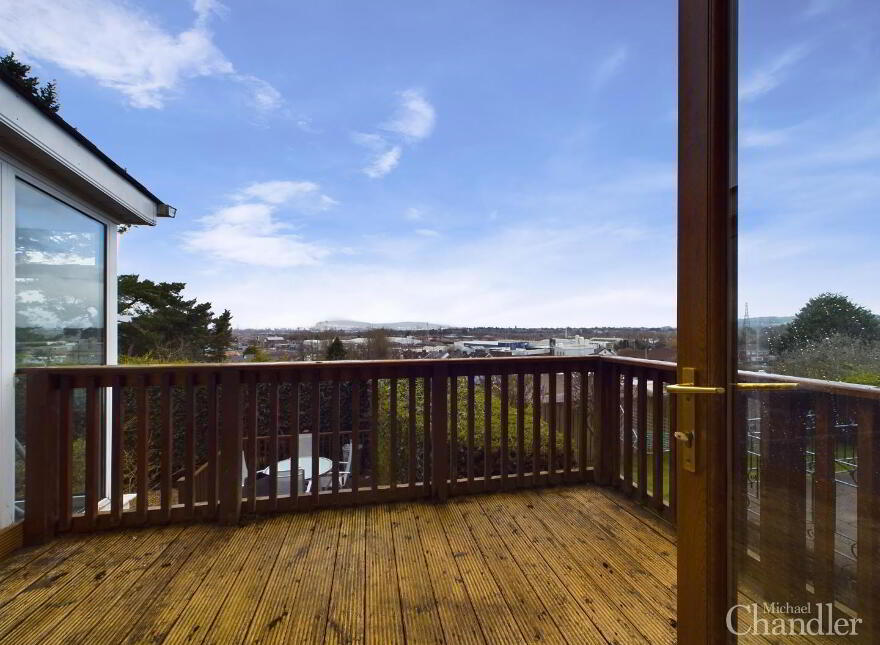 2 Castle Court, Lead Hill, Belfast, BT6 9PY