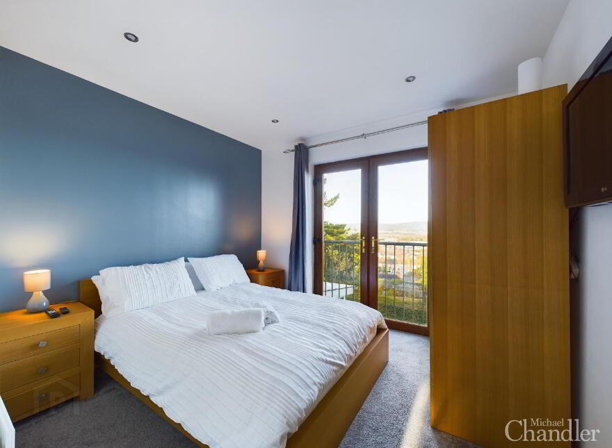 2 Castle Court, Lead Hill, Belfast, BT6 9PY