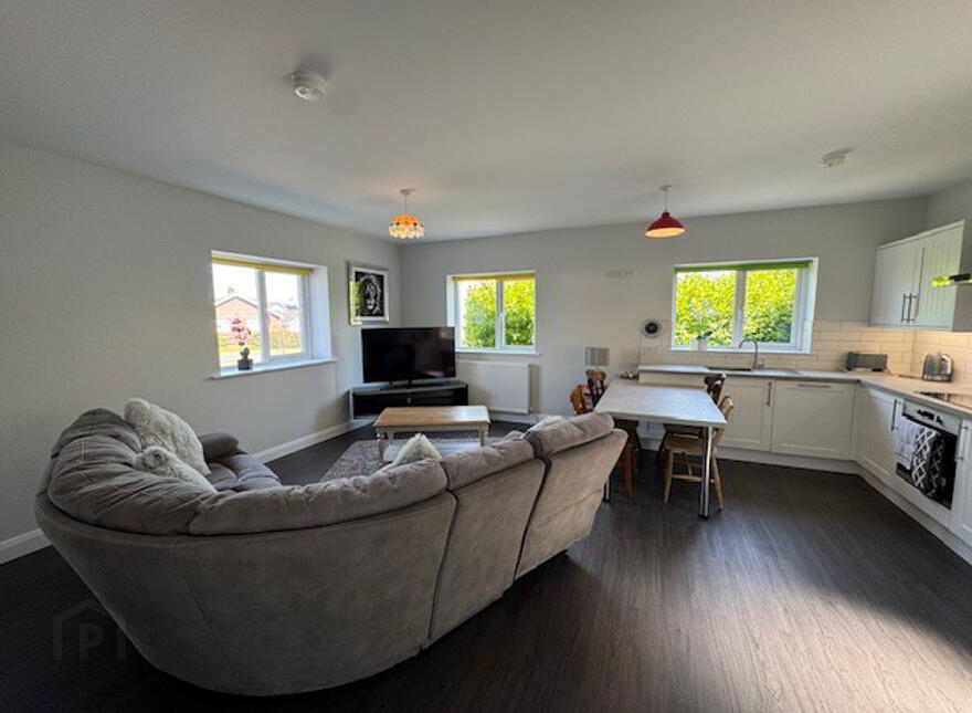 32 Mullaghboy Road, Islandmagee, BT40 3TT