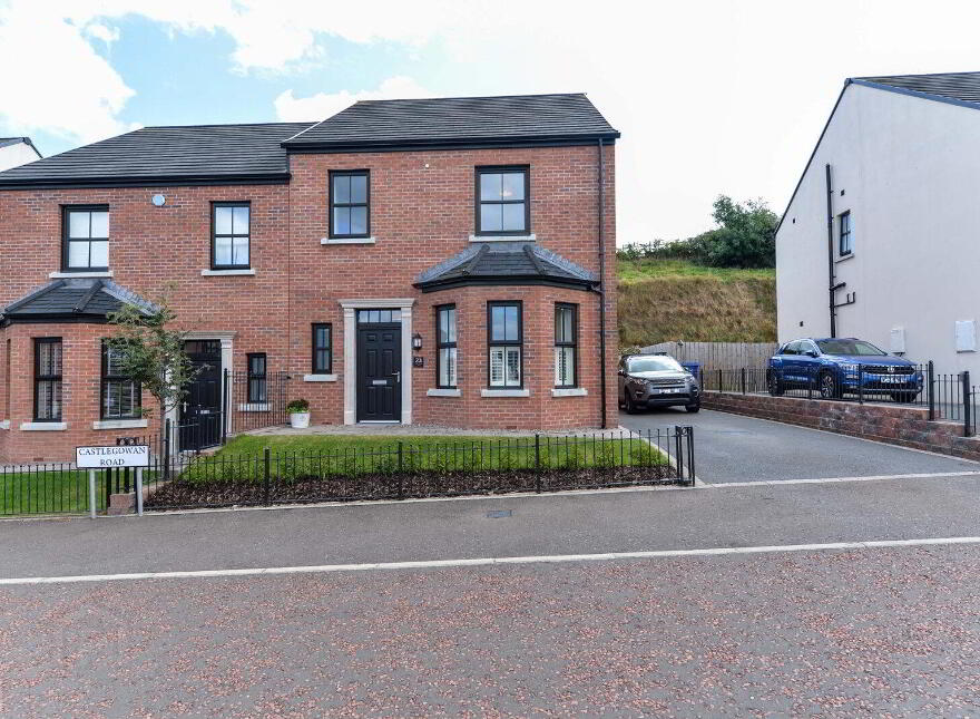 23 Castlegowan Road, Belfast, BT5 7WP photo