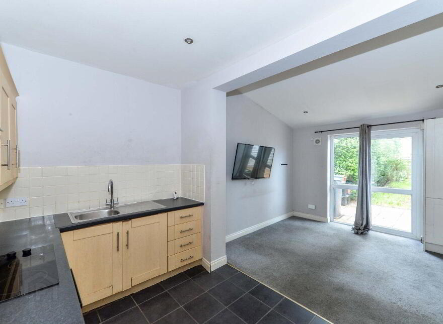 58 Lisavon Street, Belfast, BT4 1LH