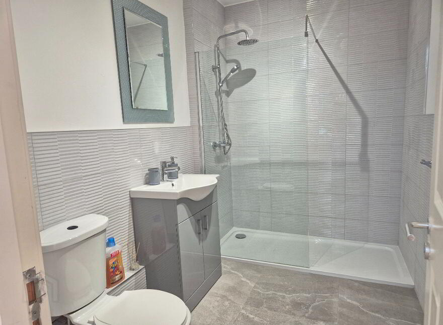 Foyleview Apartments, Derry, BT48 7NS