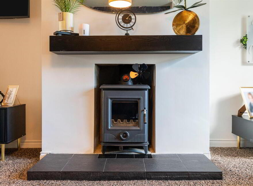 2 Cairndore Vale, Newtownards, BT23 8PF