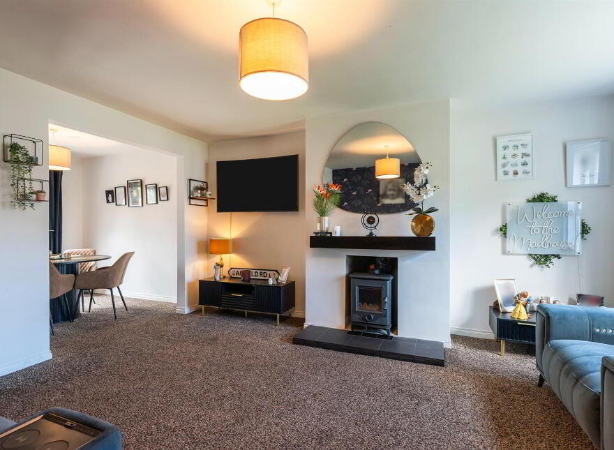2 Cairndore Vale, Newtownards, BT23 8PF