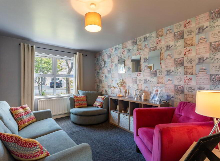 2 Cairndore Vale, Newtownards, BT23 8PF