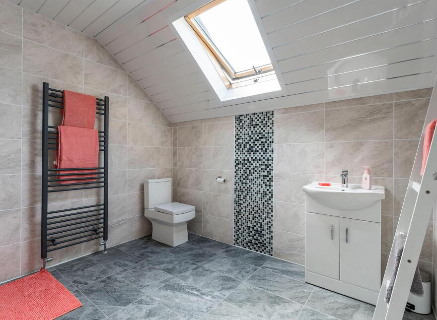 2 Cairndore Vale, Newtownards, BT23 8PF