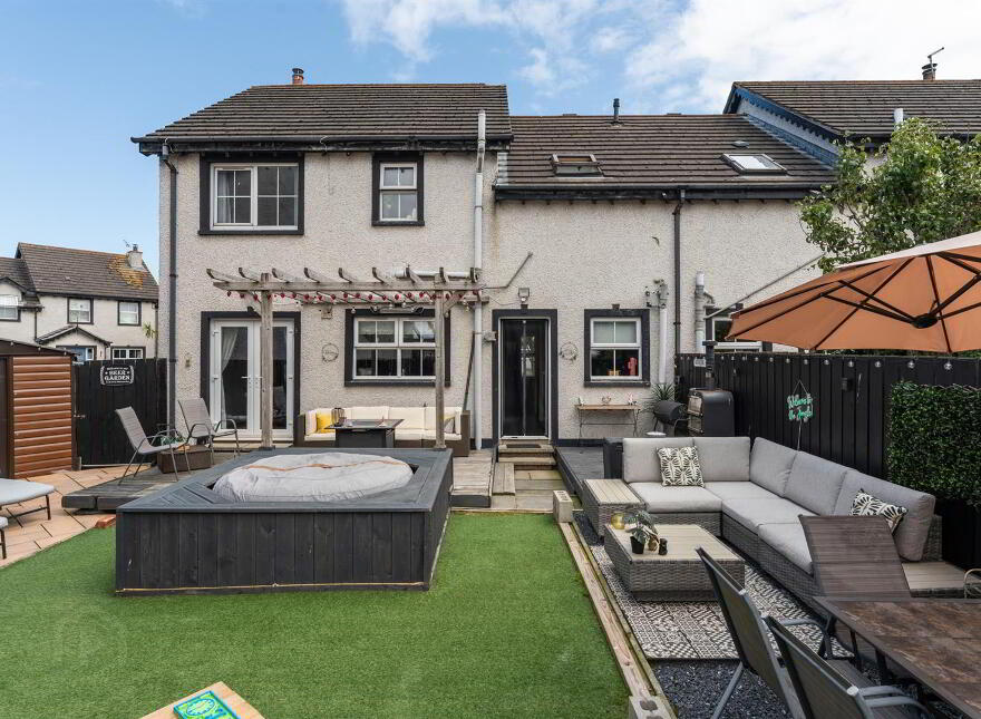 2 Cairndore Vale, Newtownards, BT23 8PF