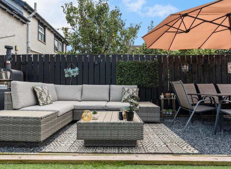 2 Cairndore Vale, Newtownards, BT23 8PF