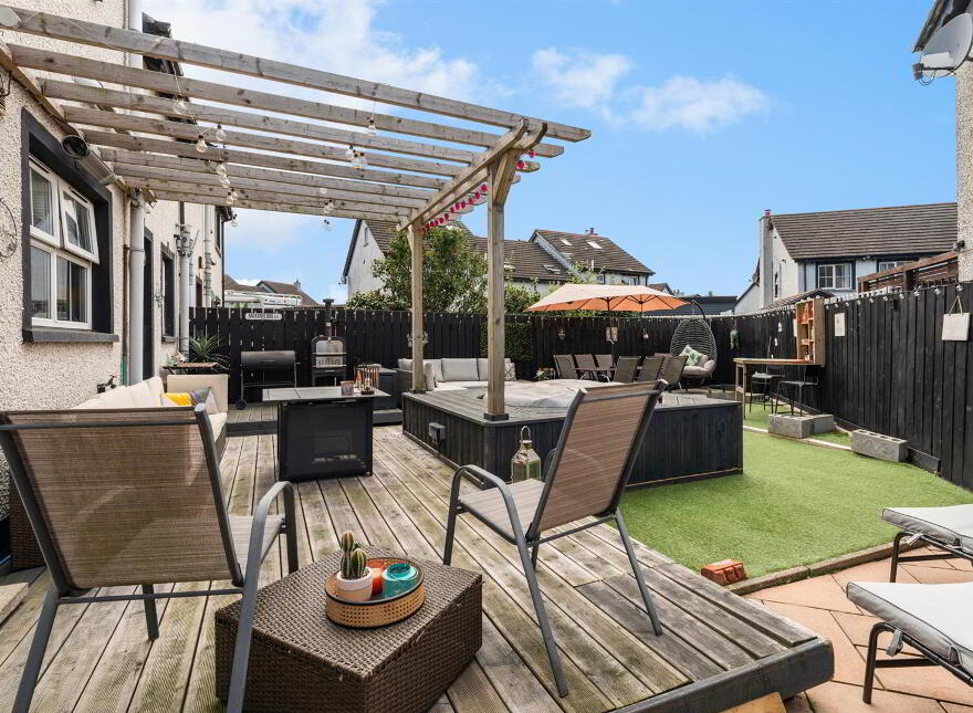 2 Cairndore Vale, Newtownards, BT23 8PF