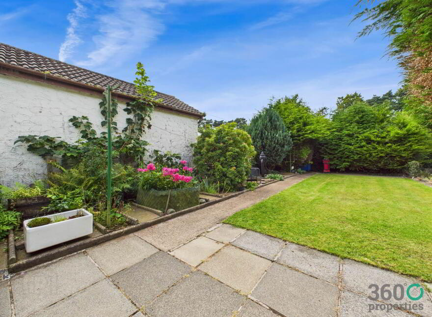 30 Houston Park, Broughshane, Ballymena, BT42 4LB