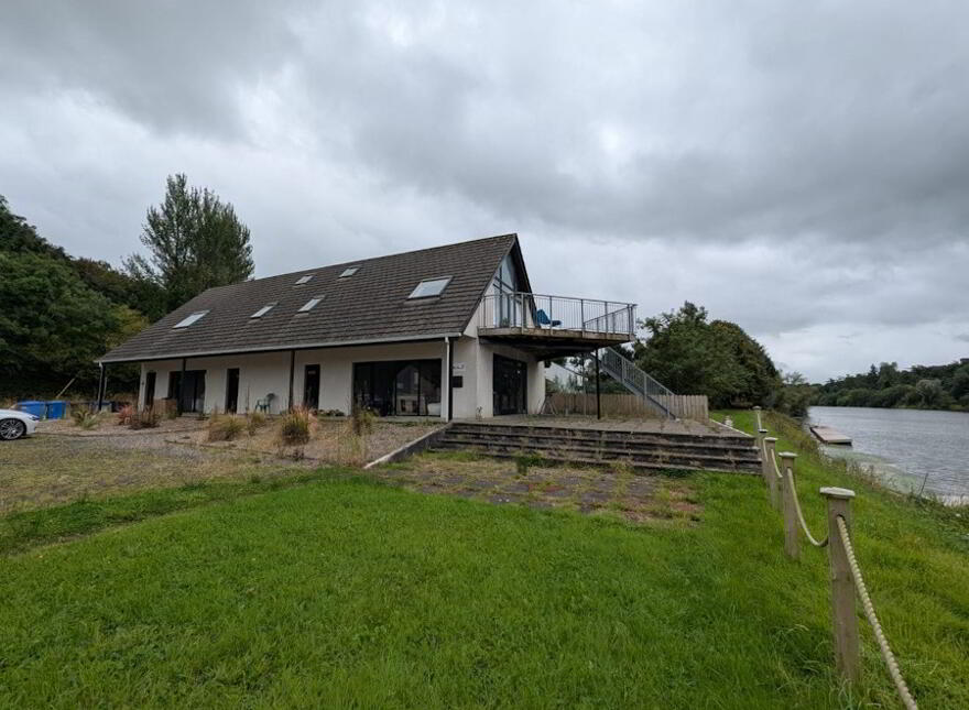 Warden Apartment, 197 Loughan Road, Coleraine, BT52 1UD photo