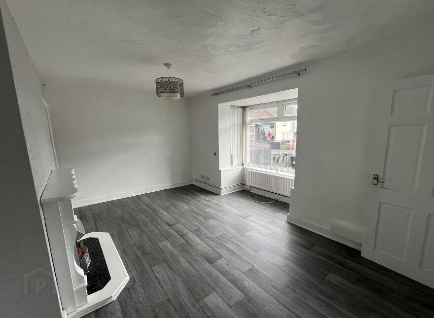 152 Carmeen Drive, Rathcoole, Newtownabbey, BT37 9DW
