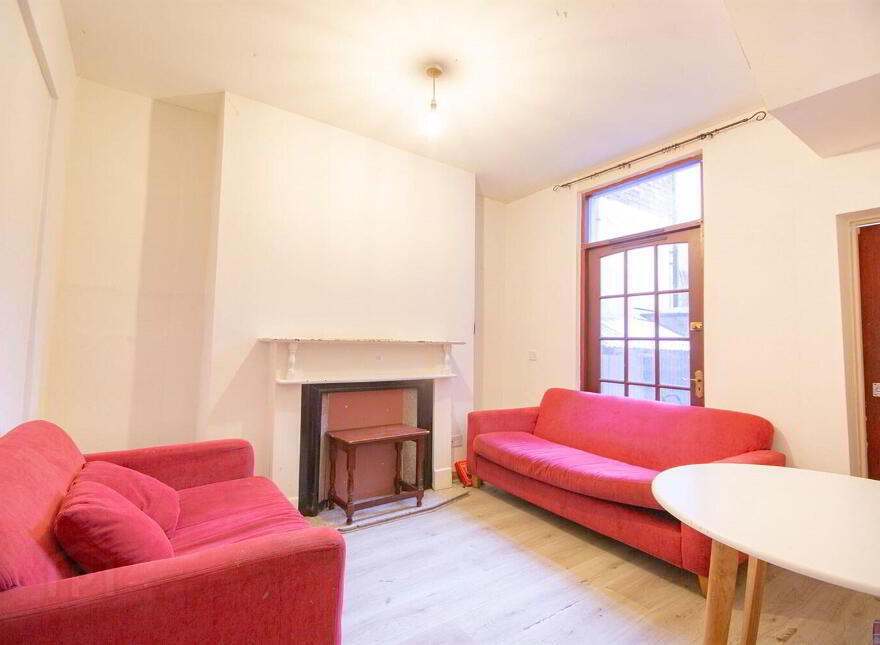 124 University Avenue, Belfast, BT7 1GZ
