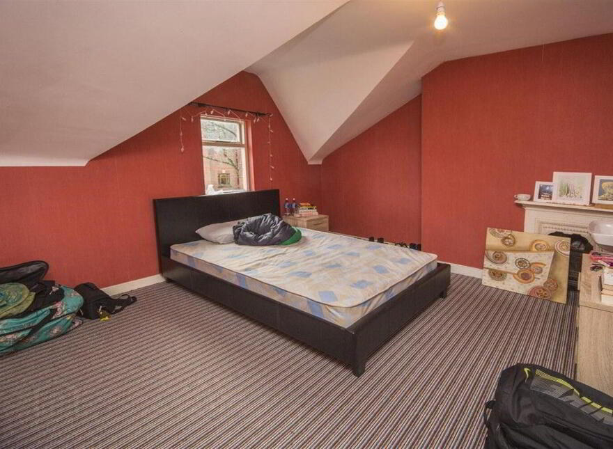 124 University Avenue, Belfast, BT7 1GZ
