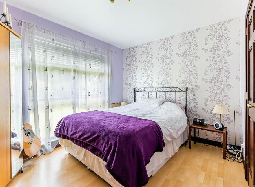 32 Laurelgrove Park, Belfast, BT8 6ZH