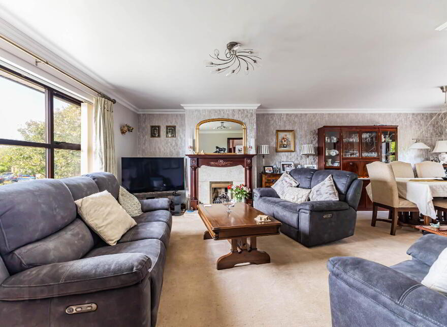 32 Laurelgrove Park, Belfast, BT8 6ZH