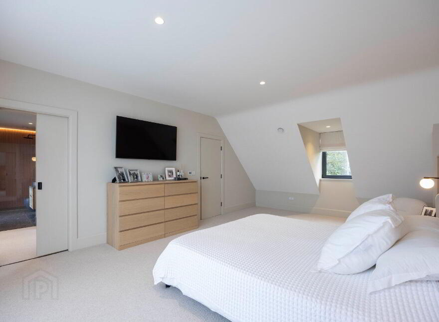 26 Clanbrassil Road, Cultra, Holywood, BT18 0AR