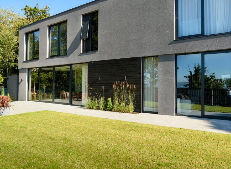 26 Clanbrassil Road, Cultra, Holywood, BT18 0AR