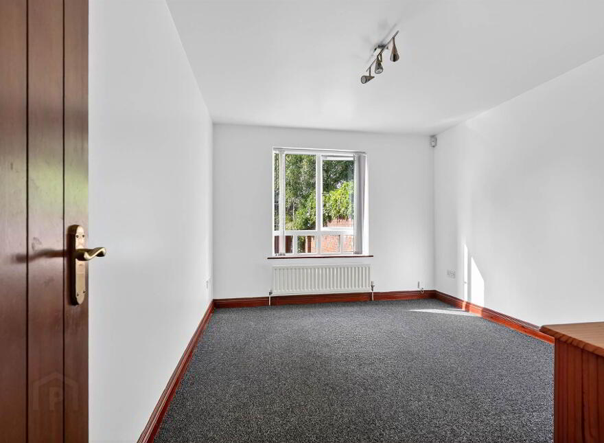 9 Barnetts Chase, Belfast, BT5 7BF