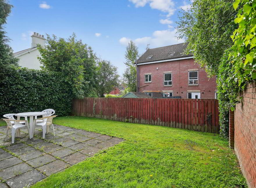 9 Barnetts Chase, Belfast, BT5 7BF