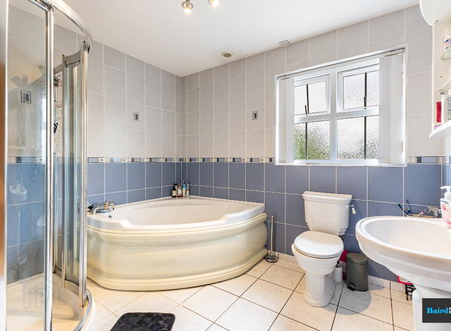 28 Mahon Road, Portadown, BT62 3EF