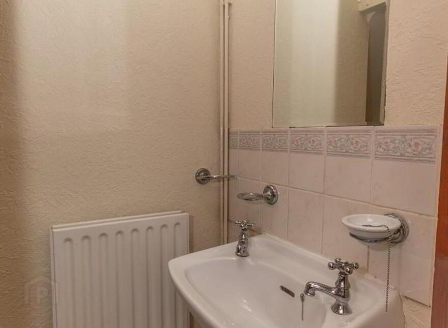 16 Magennis Villas, Newry, BT34 2PP