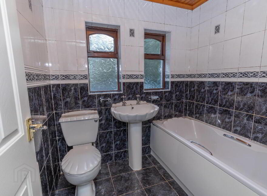 16 Magennis Villas, Newry, BT34 2PP