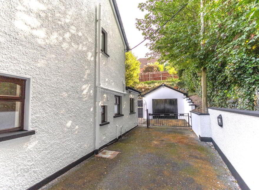 16 Magennis Villas, Newry, BT34 2PP