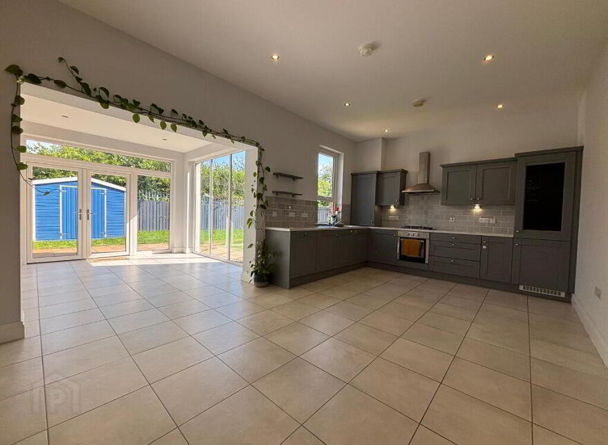 38 Wyncroft Crescent, Lisburn, BT28 2AT