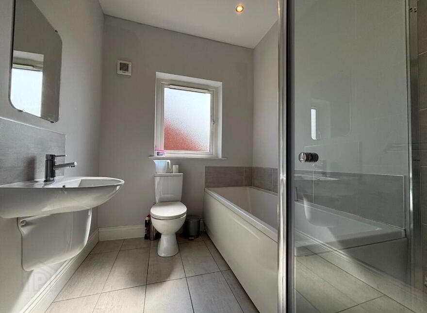 38 Wyncroft Crescent, Lisburn, BT28 2AT