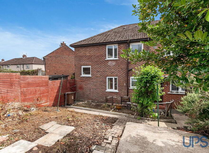 Apt 26, Kenard Avenue, Andersonstown, Belfast, BT11 8LY
