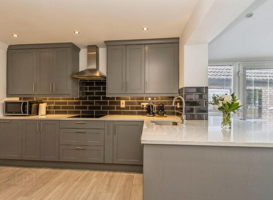 6 Rosewood Glen, Lisburn, BT28 2FH