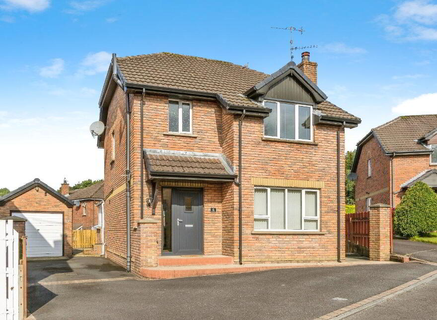 6 Rosewood Glen, Lisburn, BT28 2FH photo