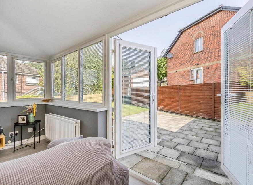 6 Rosewood Glen, Lisburn, BT28 2FH