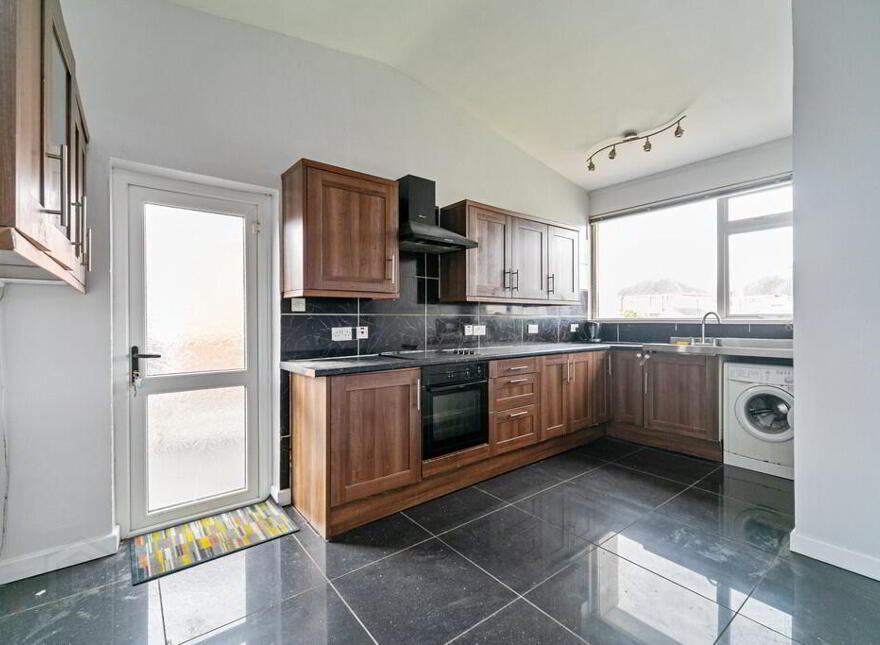 130 Erinvale Drive, Belfast, BT10 0GF