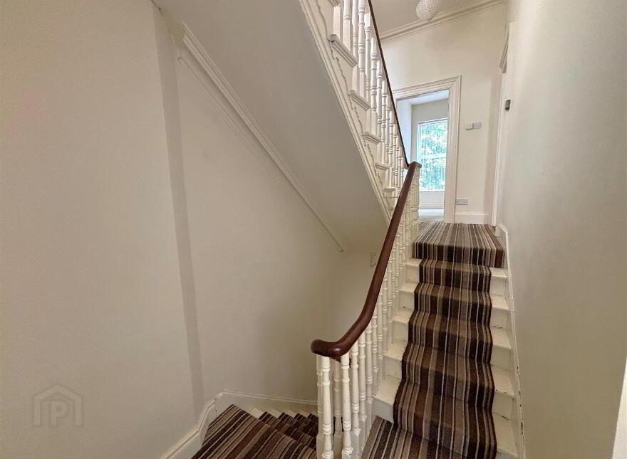 8 Rosemount Gardens, Belfast, BT15 5AG