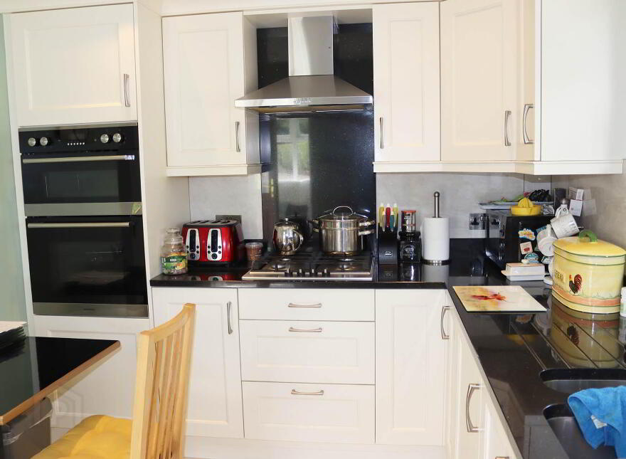 2 Coleraine Road, Ballycastle, BT54 6DU