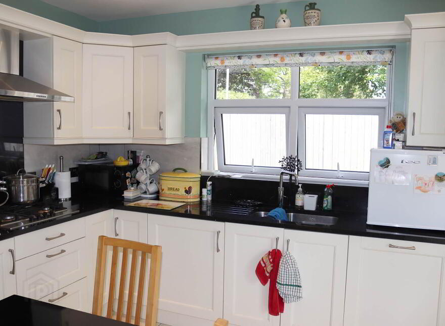 2 Coleraine Road, Ballycastle, BT54 6DU