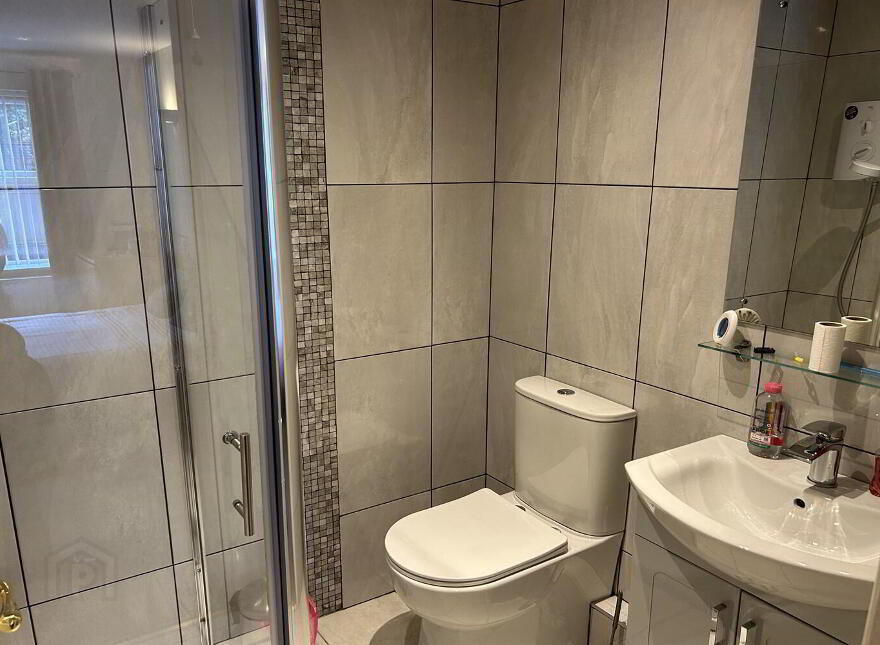 Apartment 7 Myrtlefield Manor 1 Myrtlefield Park, Belfast, BT9 6NE