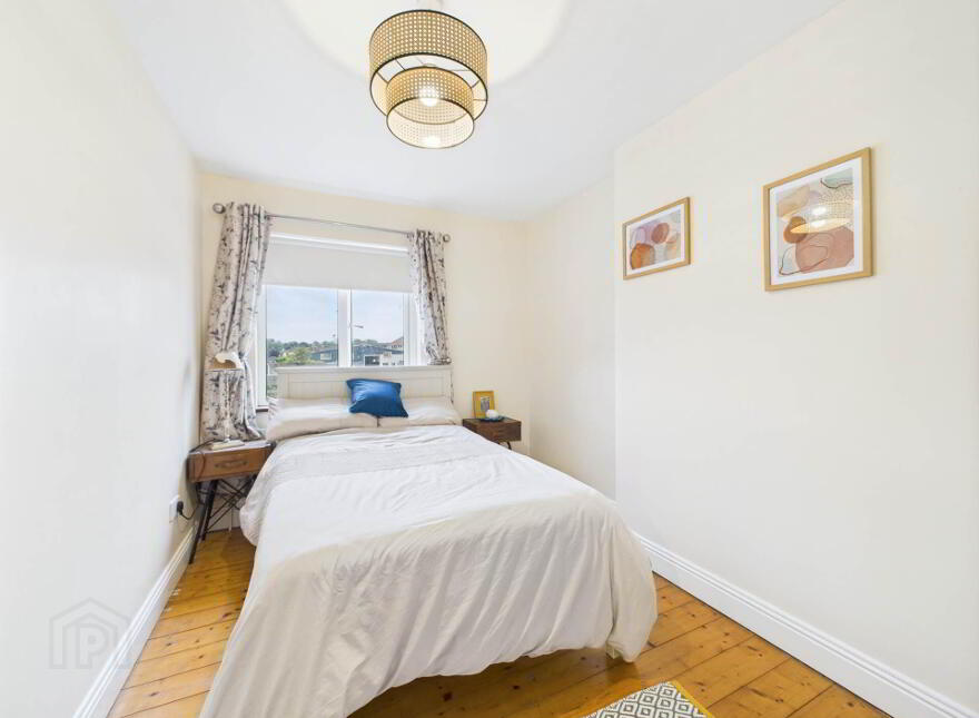 4 Riverside Mews, South Quay, Carrick-On-Suir, E32RK88