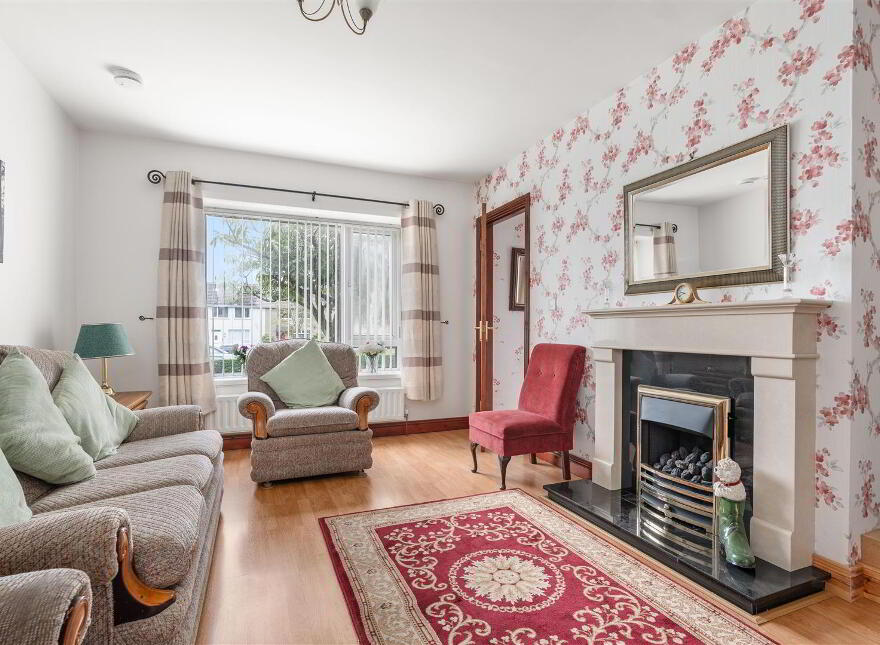 90 Drumadoon Drive, Dundonald, Belfast, BT16 2PR