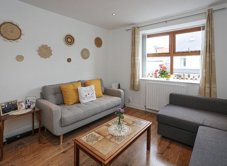 1e Clara Avenue, Belfast, BT5 5ER