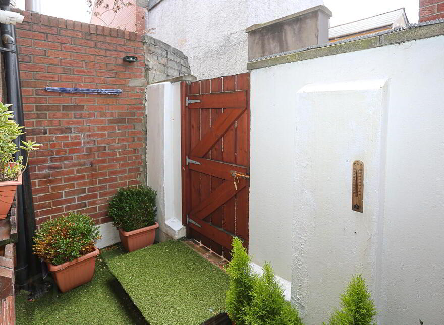 1e Clara Avenue, Belfast, BT5 5ER