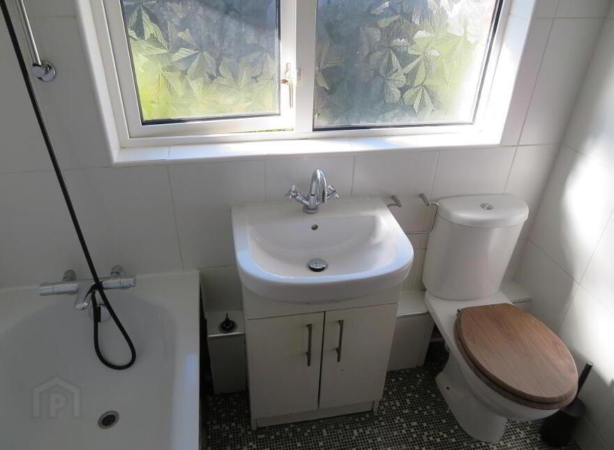 4 Glenfield Road, Lurgan, Craigavon, BT66 8EP