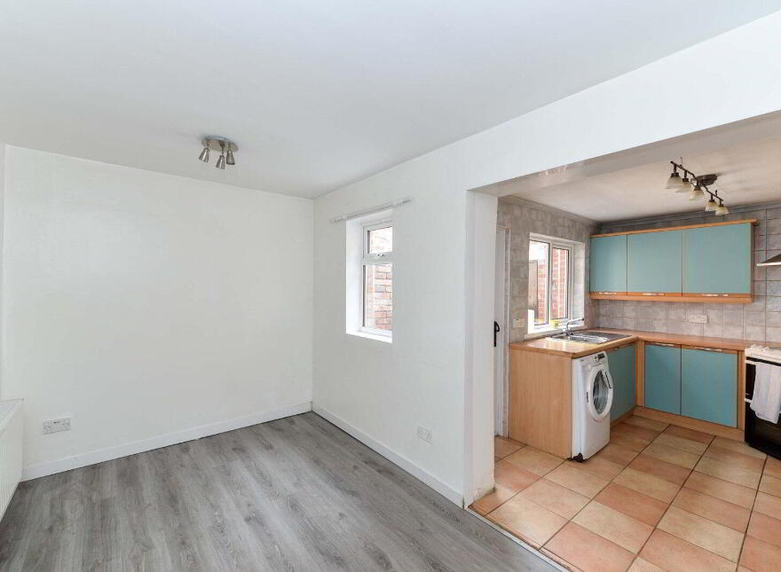 55 Parkgate Avenue, Belfast, BT4 1JB