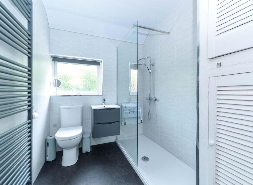 55 Parkgate Avenue, Belfast, BT4 1JB