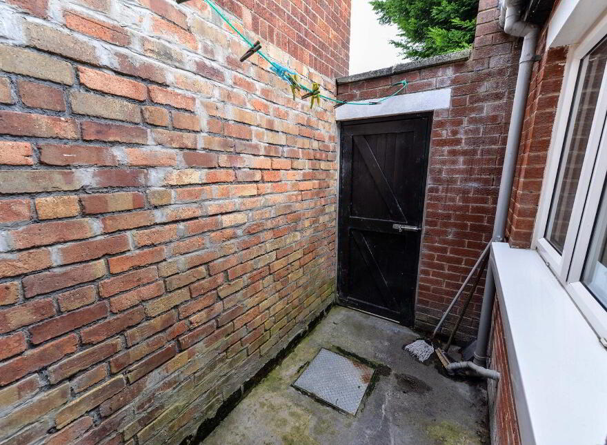 55 Parkgate Avenue, Belfast, BT4 1JB